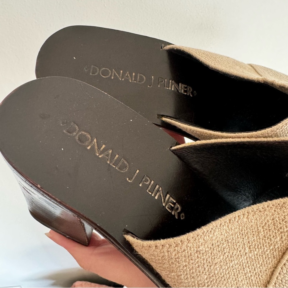 Donald J Pliner Tan Woven Wood Heeled Sandals - Picture 3 of 7